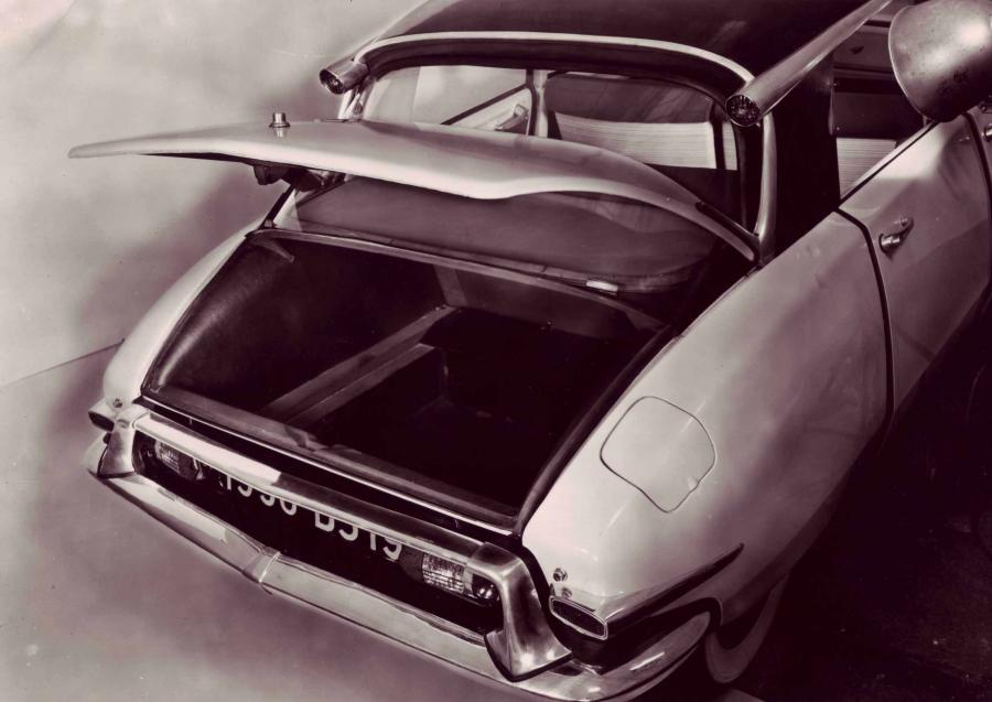  Citroen DS19 Berline 1955 года  (фото 31 из 81)